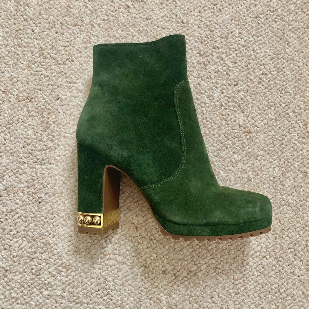 Size 7 Karl Lagerfeld olive green gold accent combat boots